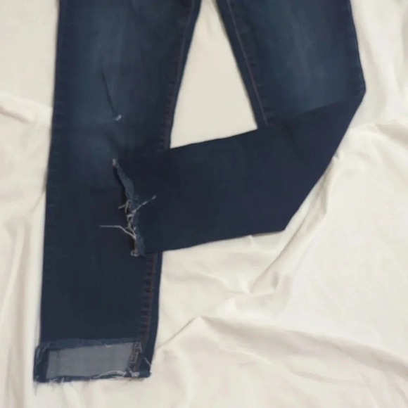 Abercrombie & Fitch Low Rise Distressed Skinny Jeans, Color Blue Size 2S - Picture 7 of 15